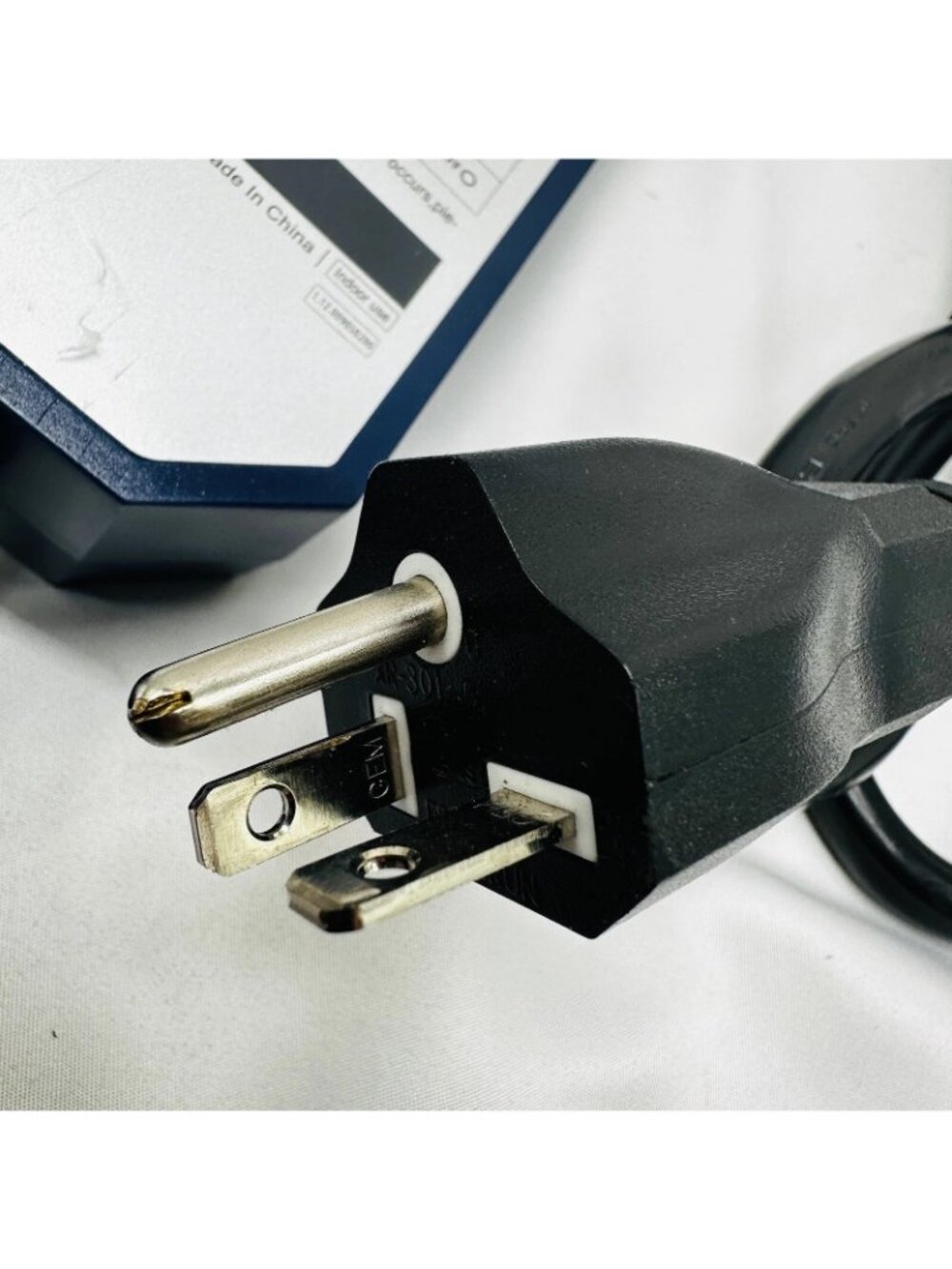 Megear Portable Level 1 EV Charger Model MG-US-WE16AN620 NEMA5-20‎ Plug 100-245V - Picture 8 of 13